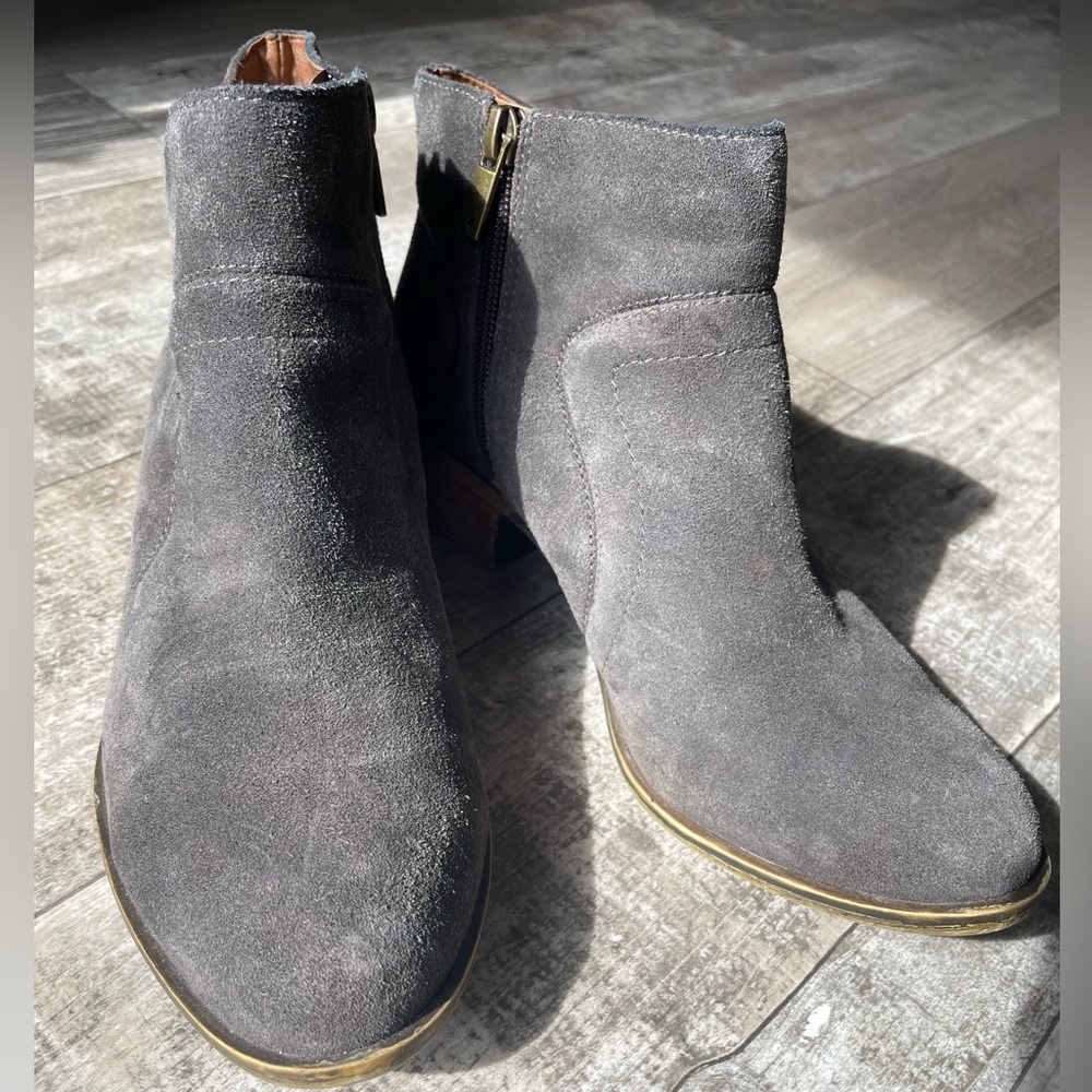 Lucky Brand Brolley Iron Gray Ankle Boots, 7.5, suede